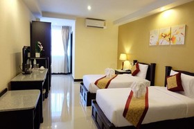 New Day Night Hotel