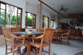 New Nikom Court