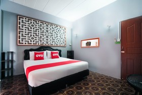 OYO 1006 F.o Room