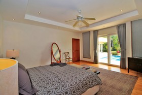 Pattaya Sunset Villa