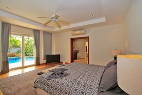 Pattaya Sunset Villa