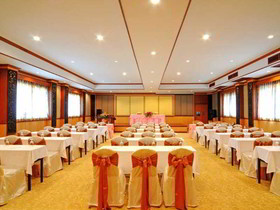 Royal Phala Cliff Beach Resort