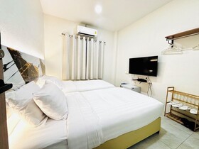 PJ Hostel & Bar