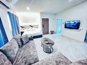 PJ Hostel & Bar
