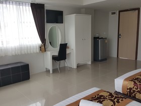 Retreat By The Tree Pattaya