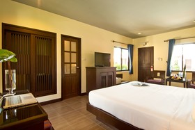 Rose Bay Resort