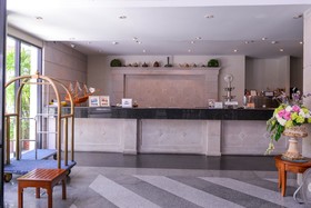 Sandy Spring Hotel