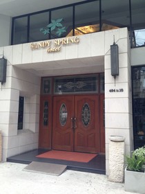 Sandy Spring Hotel