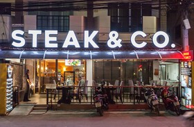 Steak & Co Boutique Hotel