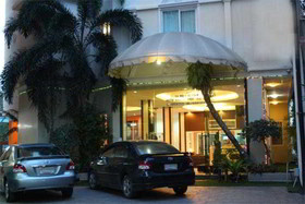 SuperBed 'Otel