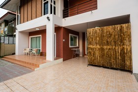 T.W. Marina BBQ Pool Villa Pattaya