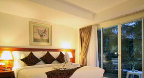 The Golden Ville Boutique Style Living