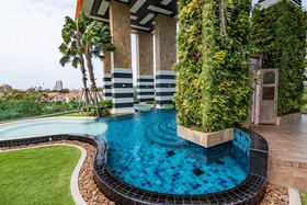 The Riviera Jomtien by Pattaya Holiday