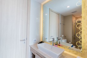The Riviera Jomtien by Pattaya Holiday