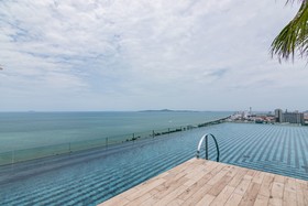 The Riviera Jomtien by Pattaya Holiday