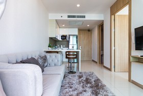 The Riviera Wongamat by Pattaya Holiday