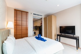 The Riviera Wongamat by Pattaya Holiday