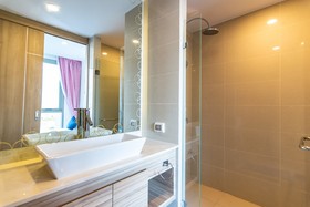 The Riviera Wongamat by Pattaya Holiday