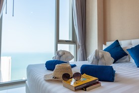 The Riviera Wongamat by Pattaya Holiday