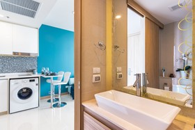 The Riviera Wongamat by Pattaya Holiday
