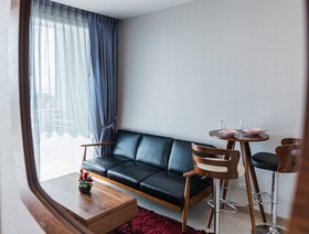 The Riviera Wongamat by Pattaya Holiday