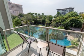 The Riviera Wongamat by Pattaya Holiday