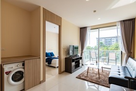 The Riviera Wongamat by Pattaya Holiday