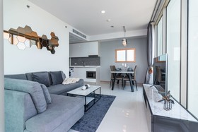 The Riviera Wongamat by Pattaya Holiday