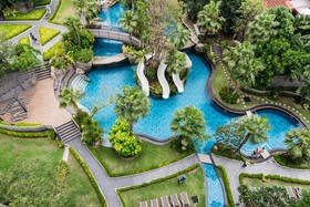 The Riviera Wongamat by Pattaya Holiday