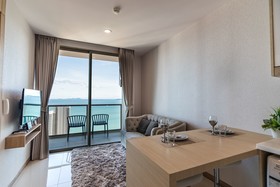The Riviera Wongamat by Pattaya Holiday