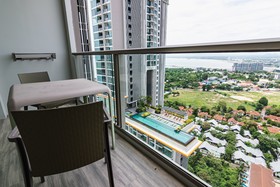 The Riviera Wongamat by Pattaya Holiday