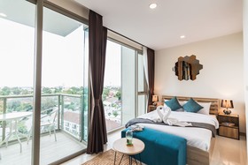 The Riviera Wongamat by Pattaya Holiday