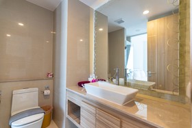 The Riviera Wongamat by Pattaya Holiday