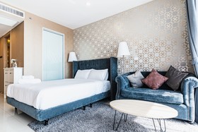 The Riviera Wongamat by Pattaya Holiday