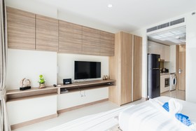The Riviera Wongamat by Pattaya Holiday