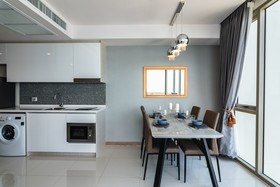 The Riviera Wongamat by Pattaya Holiday