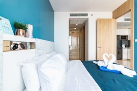 The Riviera Wongamat by Pattaya Holiday