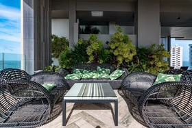 The Riviera Wongamat by Pattaya Holiday
