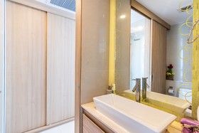 The Riviera Wongamat by Pattaya Holiday