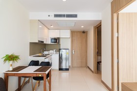 The Riviera Wongamat by Pattaya Holiday