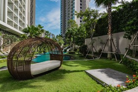 The Riviera Wongamat by Pattaya Holiday