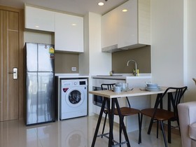 The Riviera Wongamat by Pattaya Holiday