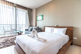 The Riviera Wongamat by Pattaya Holiday