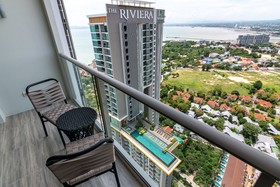 The Riviera Wongamat by Pattaya Holiday