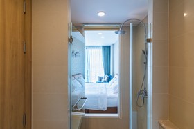 The Riviera Wongamat by Pattaya Holiday