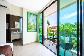 Paradise Pool Villa Pattaya in Tropicana Village