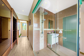 Paradise Pool Villa Pattaya in Tropicana Village