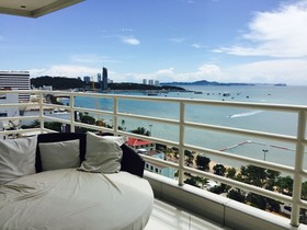 View Talay 6 Pattaya Beach Condominium