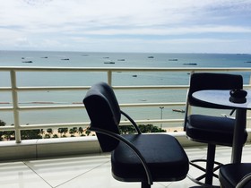 View Talay 6 Pattaya Beach Condominium