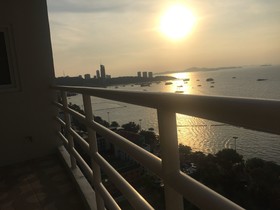 View Talay 6 Pattaya Beach Condominium